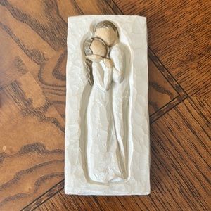 NEW Willow Tree Embrace Plaque Sculpted Hand-Painted bas Relief #26509 In Love’s
